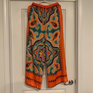 NEW ZARA wide leg pants. Beautiful light weight never worn.